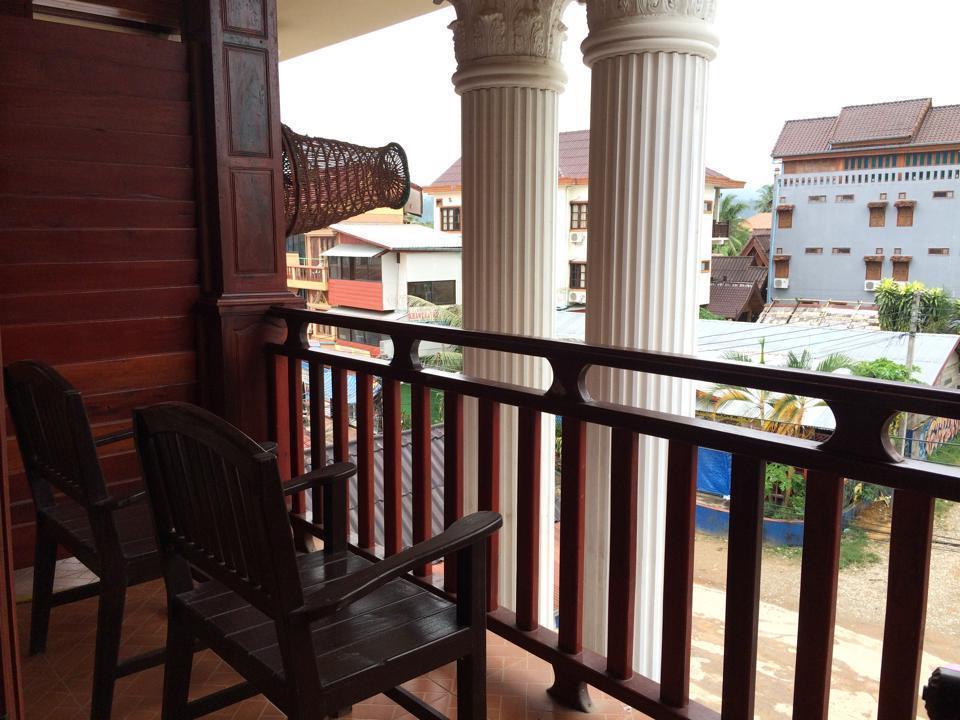 Domon Hotel Vang Vieng Exteriör bild