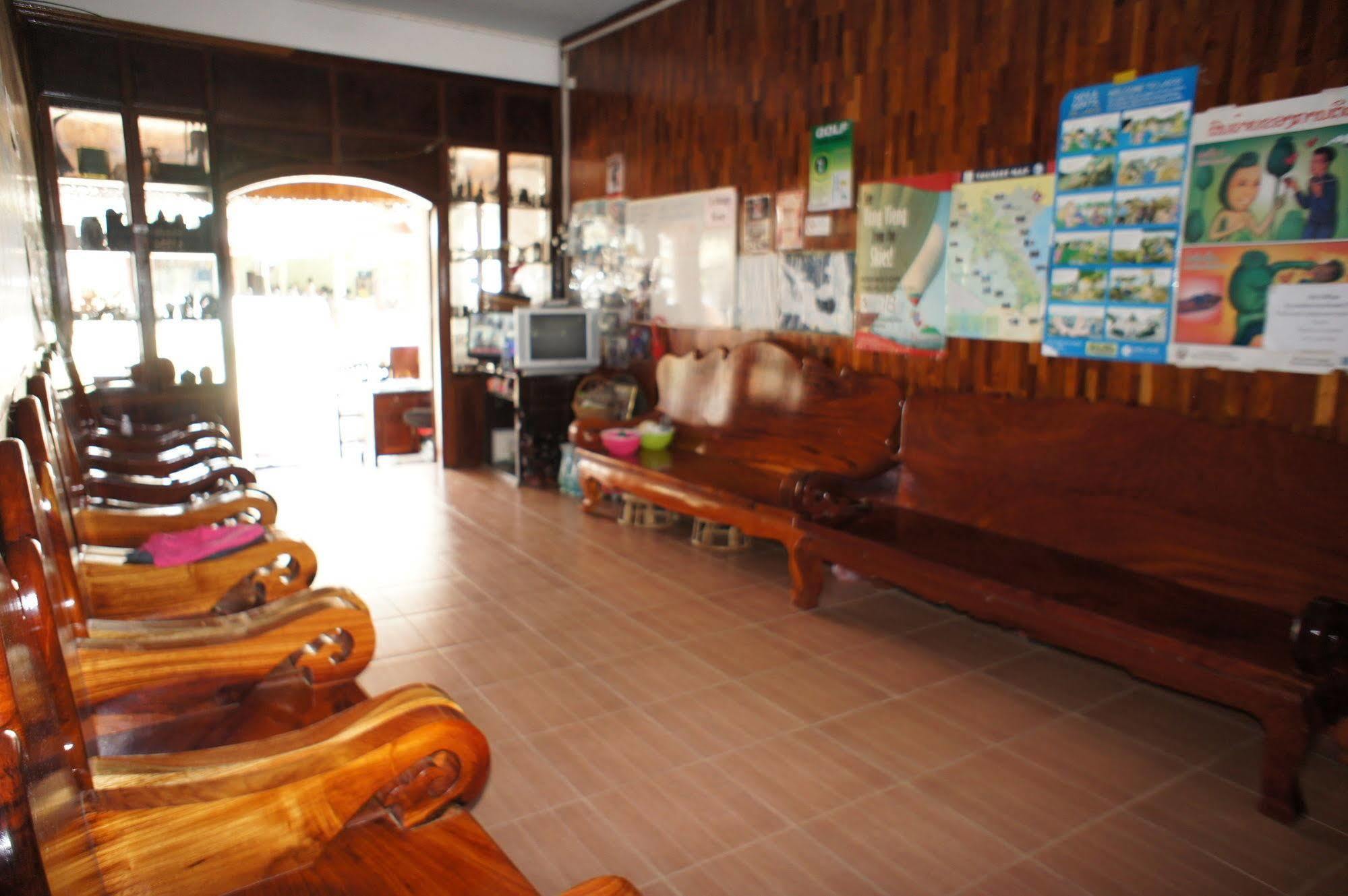 Domon Hotel Vang Vieng Exteriör bild