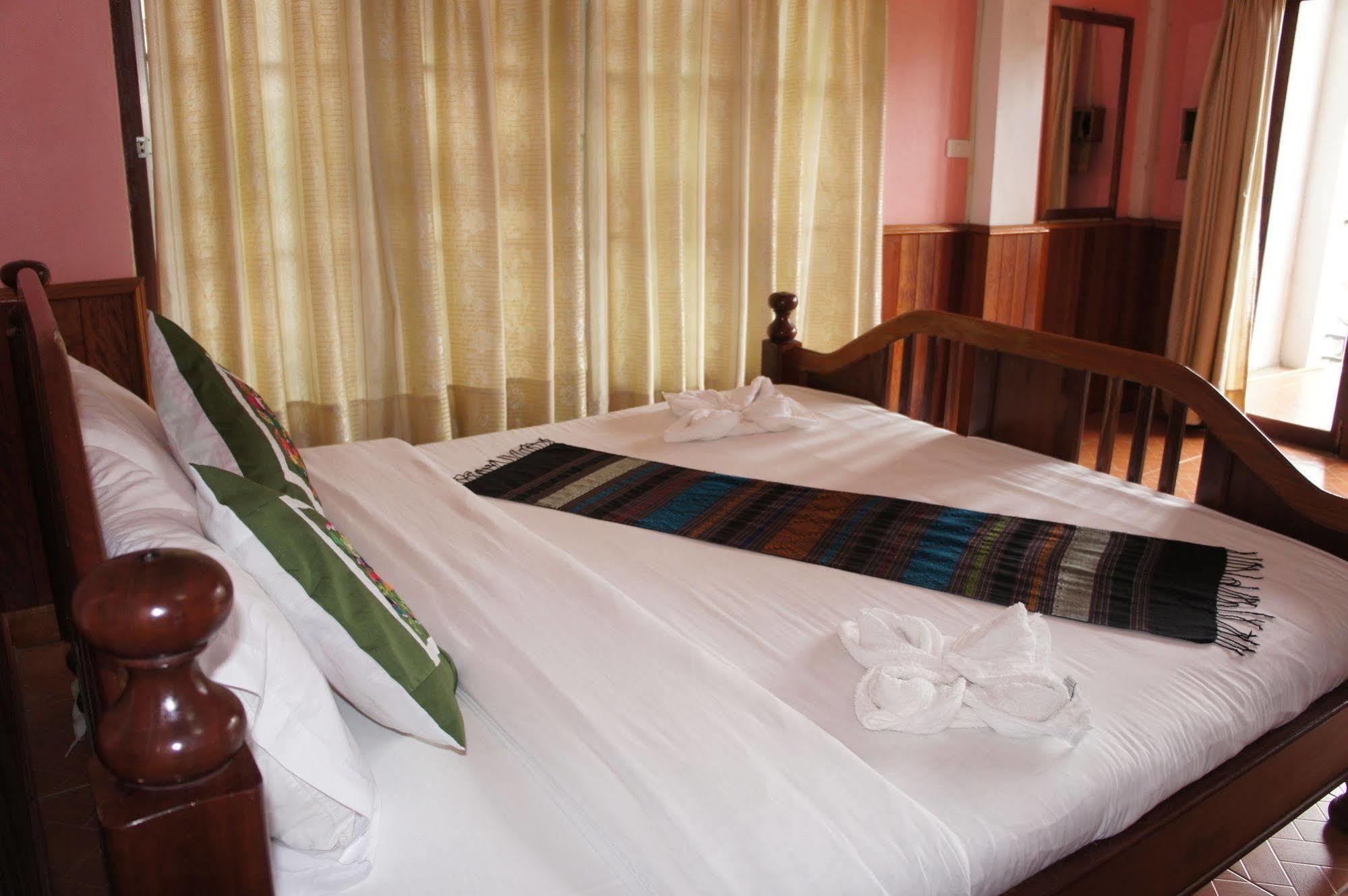 Domon Hotel Vang Vieng Exteriör bild