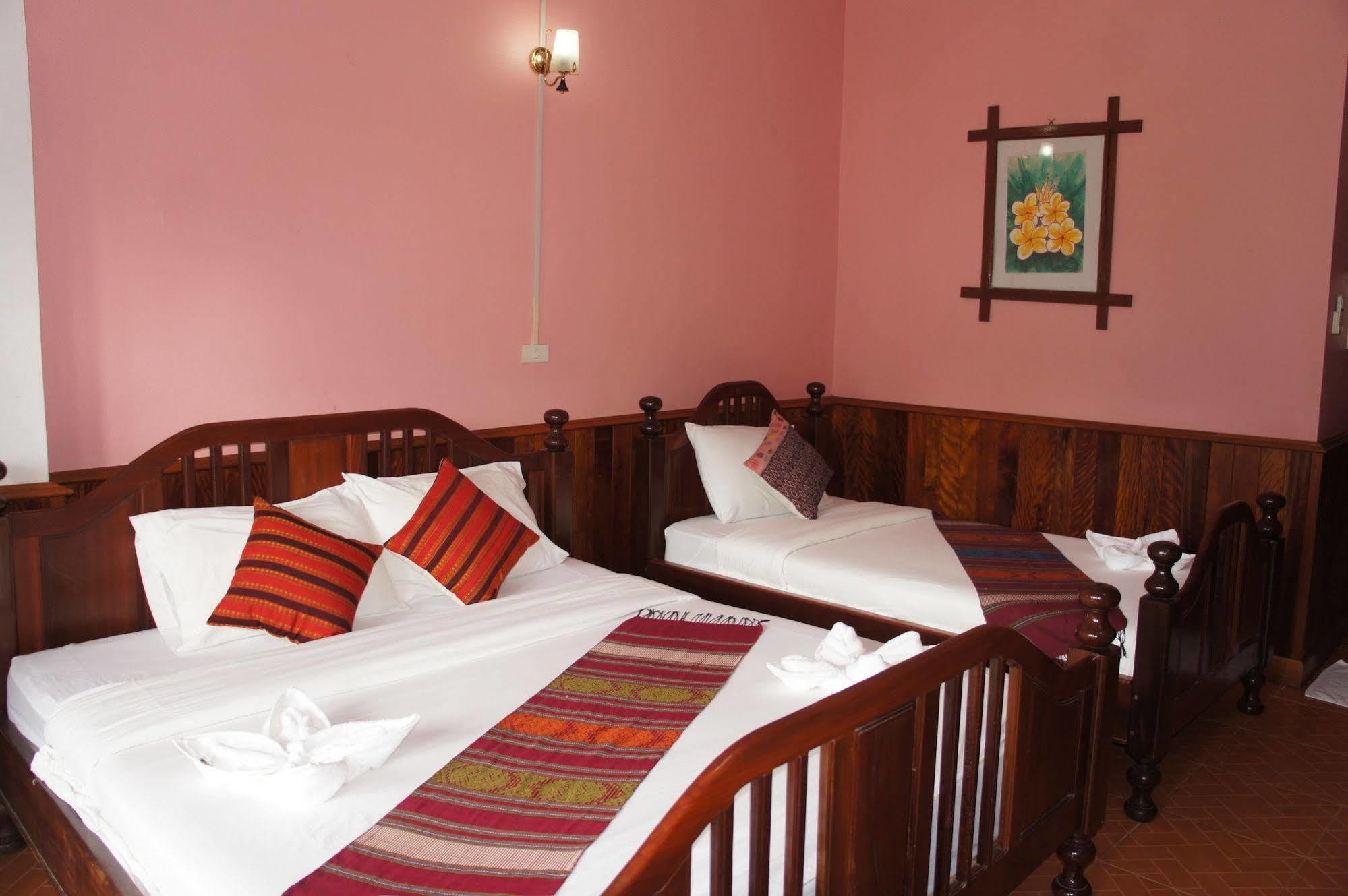 Domon Hotel Vang Vieng Exteriör bild