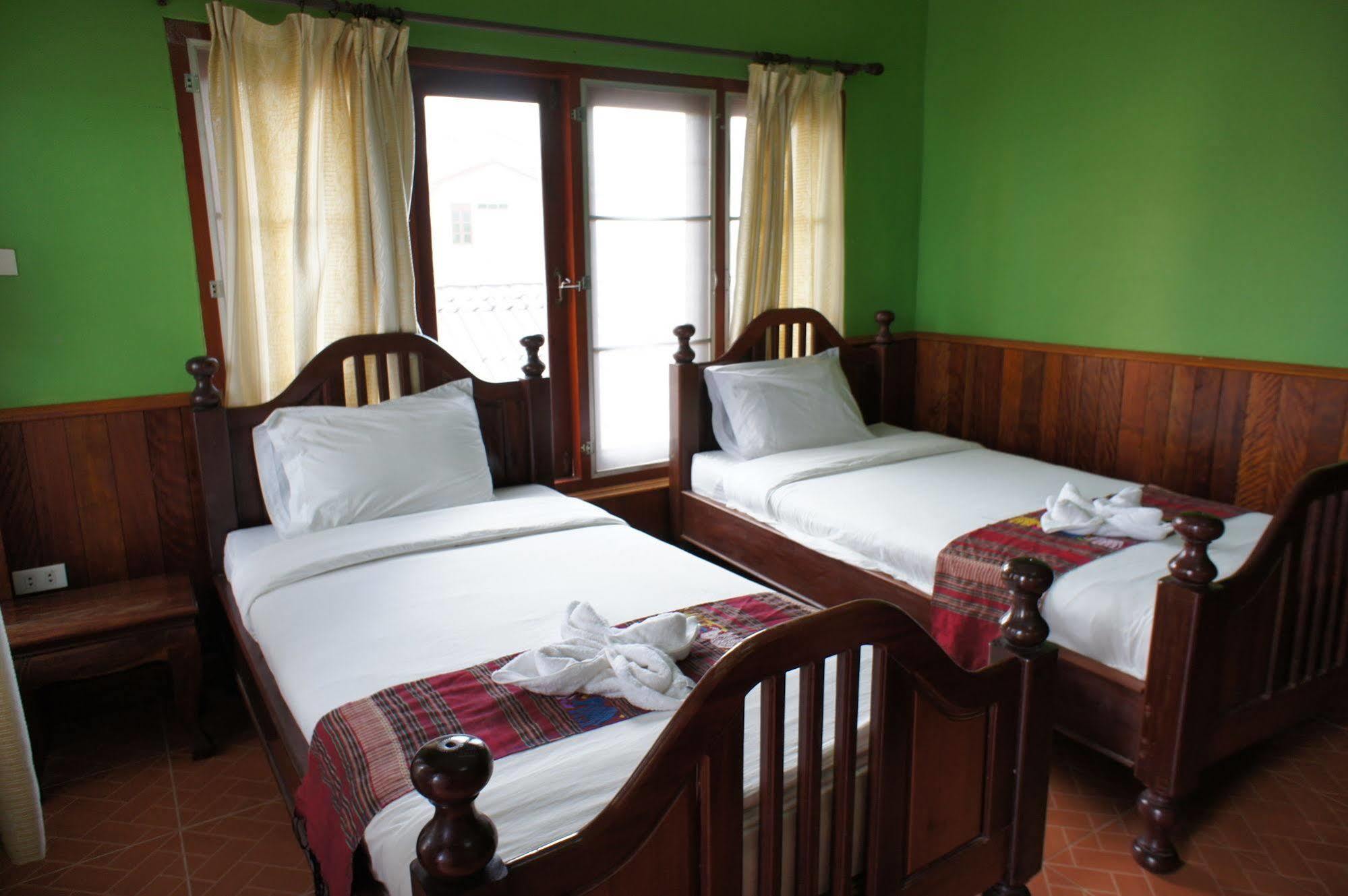 Domon Hotel Vang Vieng Exteriör bild